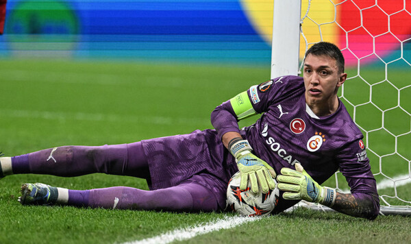 Галатасарая, Муслеру, Динамо