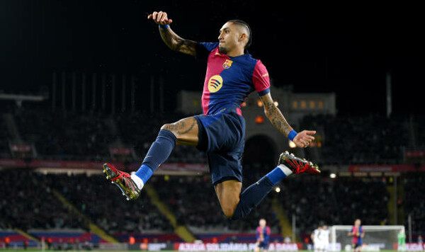 Каталонский оркестр. Барселона устроила спектакль, забив Валенсии 7 мячей Валенсии, Рафинья, Торрес, Ферлан, Фермин