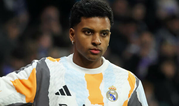 Родриго, Аравия, Fichajes