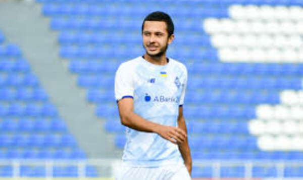 Динамо могло отдать игрока в клуб из Англии. Речь не о Бражко Назар, Волошин, Аякс