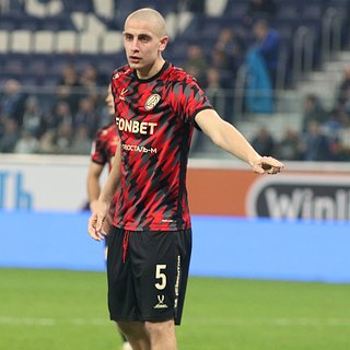 Акрон, России, Джурасович