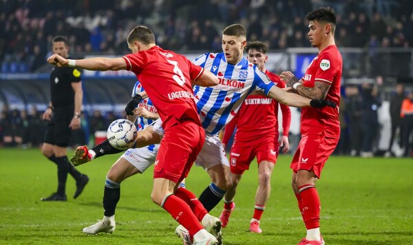 Херенвен и Твенте расписали ничью с шестью голами Твенте, Аякс, Зволле, Кадиль, Вольфе