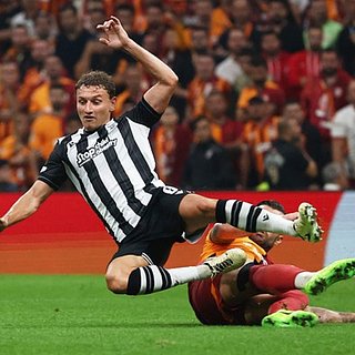 Чалов, Греции, Ламии, Кубка