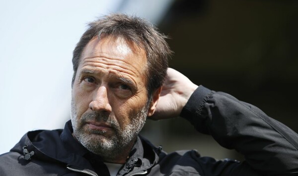 Преемник Петракова. Сборную Армении возглавил экс-тренер Аякса Армении, Схип, Петракова, Аякса, Александра