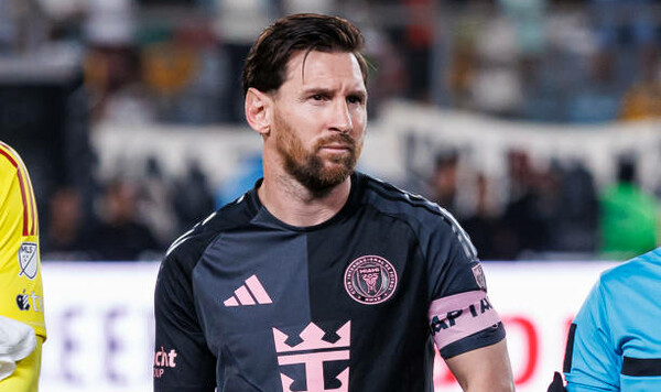 «Увидимся на ринге». Месси бросили вызов и пригласили на поединок Логан, Месси, Лионелю