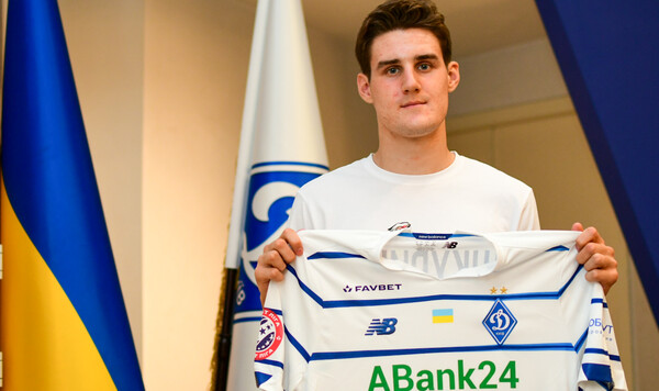 Экс-игрок киевского Динамо продолжит карьеру в варшавской Легии Динамо, Мелец, Сталь, Легии, Шкурин