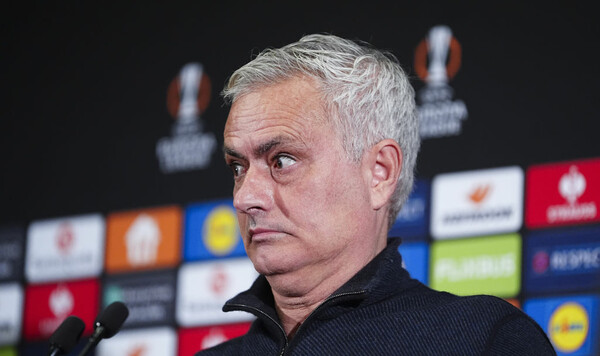 Моуриньо снова раскритиковал соперника. Под раздачу попал Рейнджерс Моуриньо, Джек, Батленд, Европы