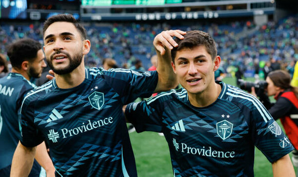 Печальный выход в старте для Смолякова. Сиэтл дома разбил Лос-Анджелес Смоляков, Саундерс, Анджелес, Сиэтл, Моррис