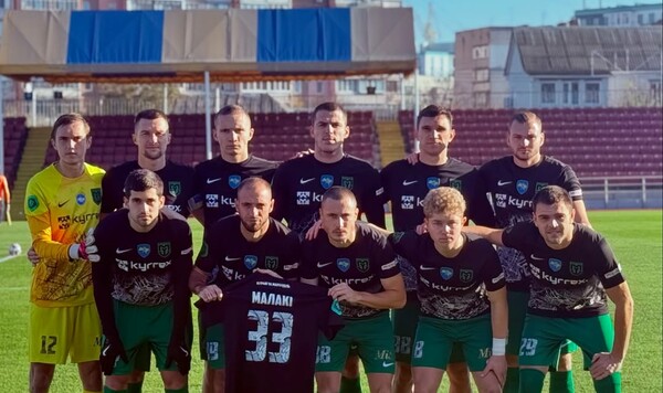 Украинский клуб может прекратить существование из-за финансовых трудностей Мариуполь, Первой, Группе, Потому