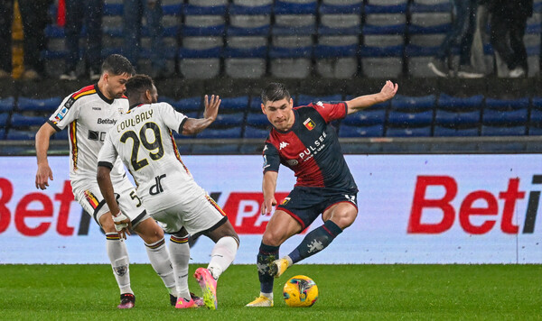 Лечче, Малиновский, Руслан, Миретти, Дженоа