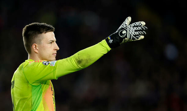 Разочаровал экспертов. Стала известна оценка Трубина за матч против Риу Аве Бенфика, Трубин, Оркун, Кекчю