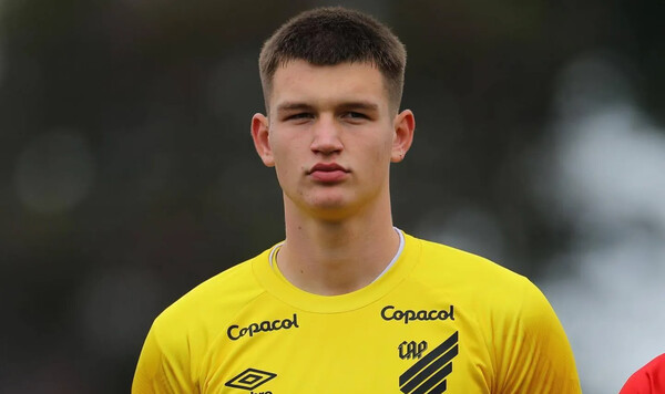 Голкипер бразильского клуба прокомментировал вызов в сборную Украины Воронов, Атлетико, Паранаэнсе, Copa, Металлиста