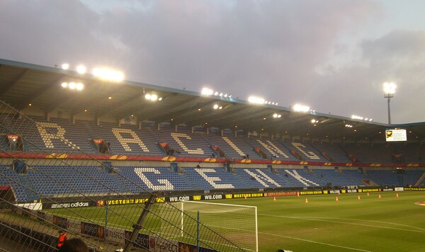 Аншлаг. В Бельгии продали все билеты на игру с Украиной Бельгии, Украины, Генк, Сергей, Кондомина