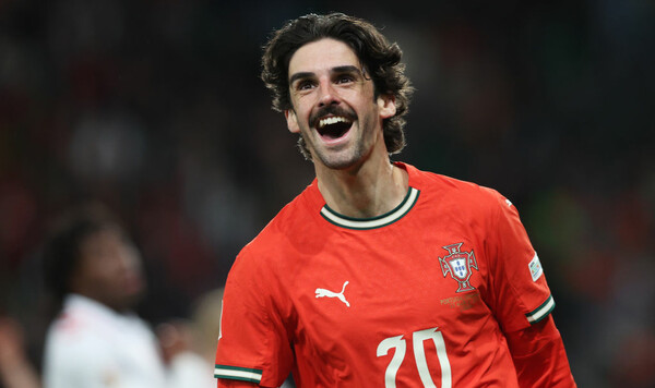 Португалія перемогла Данію в матчі з семи голами Дания, Португалия, Роналду, Тринкау, Андерсен