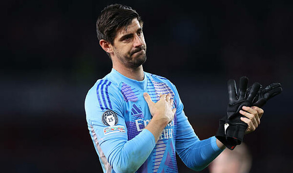 В Испании считают, что Куртуа не виноват в разгромном поражении от Арсенала Реал, Куртуа, Арсенал, Тибо, Лиги