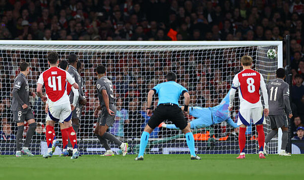 Реала, Куртуа, Райс, Зеедорф, Супермен