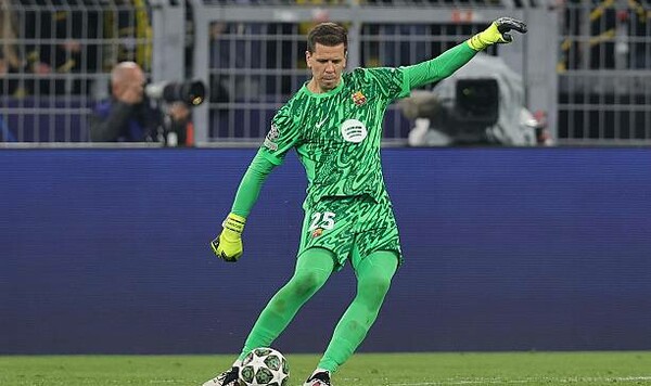 Закончилась беспроигрышная серия Щенсного за Барселону Барселону, Щенсны, Дортмунде