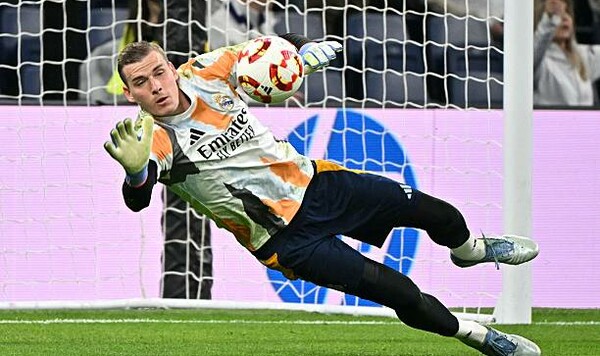 Европейские гранды связались с Луниным. Украинец намерен покинуть Мадрид Лунин, Бавария, Сити, Манчестер, Андрей