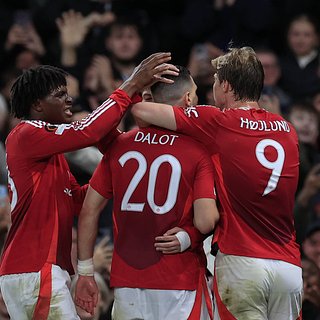 «Манчестер Юнайтед» забил «Лиону» три мяча в овертайме и вышел в полуфинал Лиги Европы Юнайтед, Лион, Манчестер, Европы, Лиги