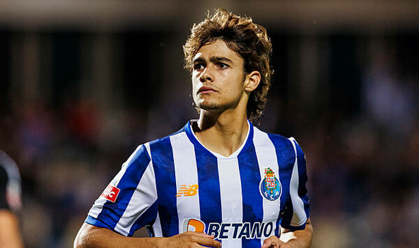 Порту, Родриго, Мора