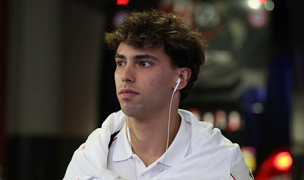 Феликс, Челси, Барселону, Милан, Жоау