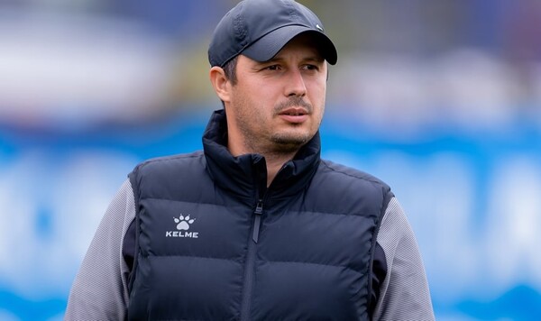 Первой, Чирикалом, Украины