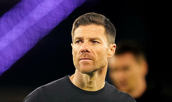 Существует джентельменское соглашение. Байер поставил ультиматум Алонсо Байер, Алонсо, Реал, Хаби, Барселона