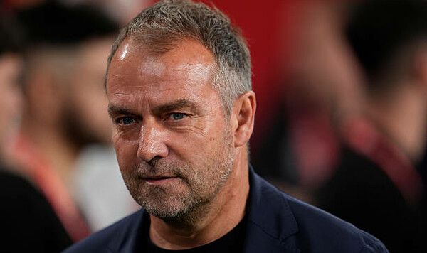 Неожиданно. Главный тренер Барселоны попросил команду следить за яйцами Барселоны, Флик, Ханс, Дитер