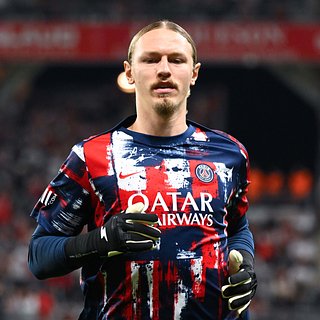 Сафонов, Казачек, Неуплата