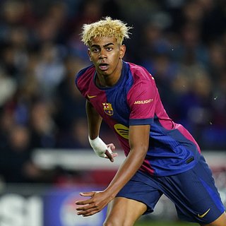 Совершеннолетие Ямаля стало причиной напряженной атмосферы в «Барселоны» Ямаля, Барселоны, Левандовского, Роберта