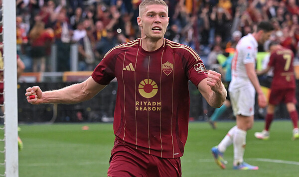 Довбик, Артема, Конфлитти, Серии