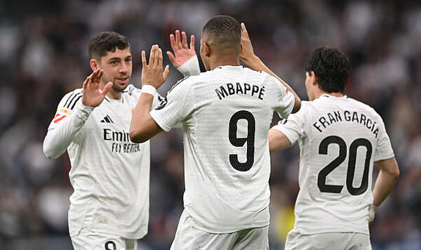 Барселоны, Реал, Лиги