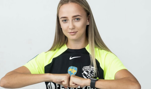 Играй, как Бекхэм. Украинская футболистка снялась в ретро футболке Украины, Ворсклы, Бекхэм, Лиге, Котик