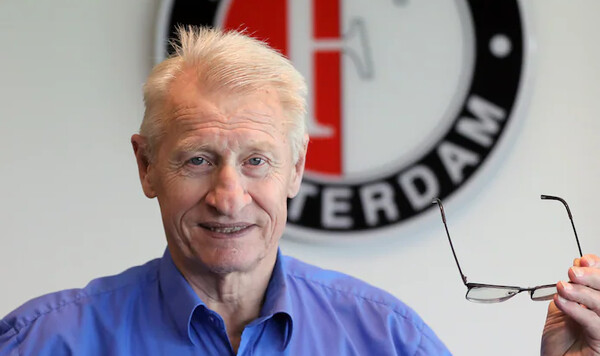 Играл в очках и выигрывал титулы. Умер бывший игрок Фейеноорда Фейеноорде, Деле, Эксельсиор, Йооп, Фортуна