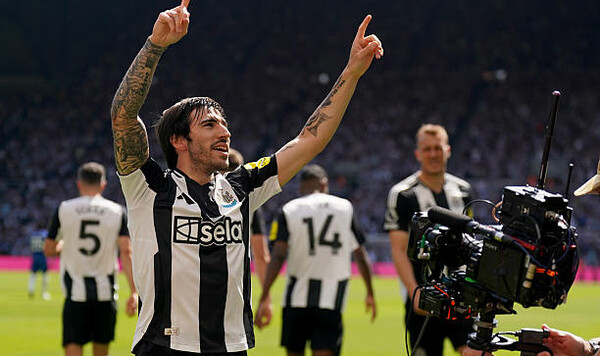 Игроки Ньюкасла установили два рекорда в матче с Челси Ньюкасл, Челси, Нолберто, Солано, Мерфи