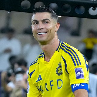 Назван самый высокооплачиваемый спортсмен мира Роналду, Тайсон, Карри, Фьюри, Книгу