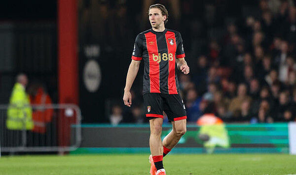 Забарный, Манчестер, Борнмут, Сити