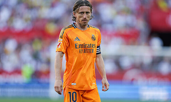 Реал не будет продлевать контракт с именитым игроком. Тот хочет остаться Модрич, Флорентино, Перес, Луку, Бернабеу