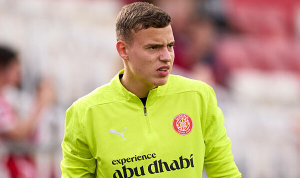 Жирона обратилась к вратарю из Украины после матча, где он пропустил трижды Жирона, Днепр, Влад