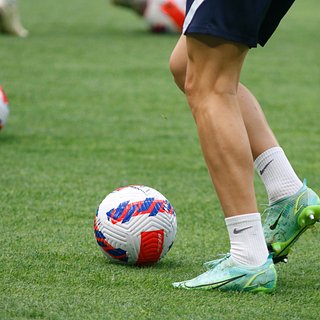 Названы выступившие против возвращения российских футболистов на турниры страны Дональда, Карпин, Валерий, России, Трампа