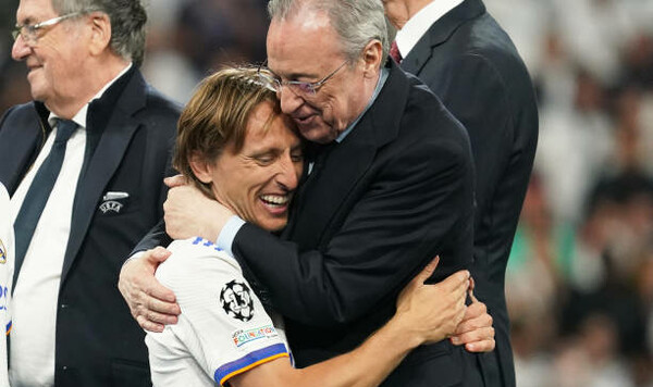 Известно, что сказал Перес во время личного прощания с Модричем Модрич, Реал, Перес