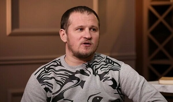 Алиев, Александр, Украины