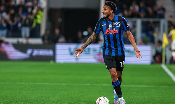 Хиляль, Аталанты, Манчестер, Юнайтед