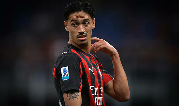 Сити, Рейндерс, Манчестер, Тиджани