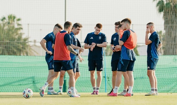 «С такой бандой только побеждать». Реакция фанов на заявку Украины U-21 Динамо, Владимир, Украины, Киев, Ярмолы