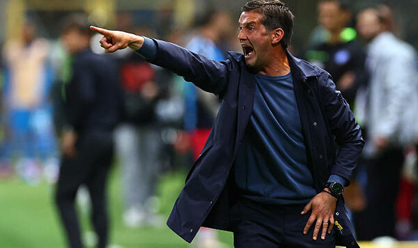 Интер, Парму, Серии, Симоне