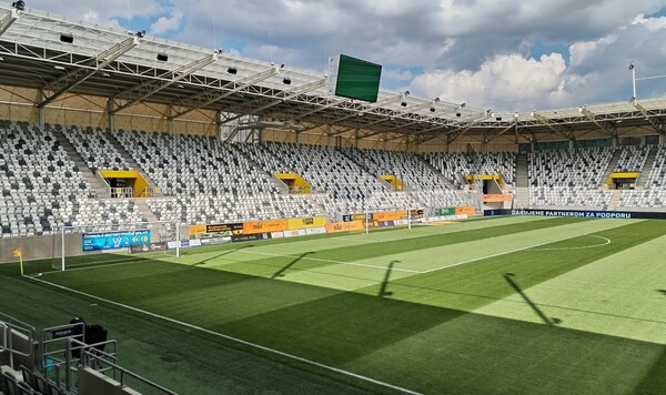 Полесье нашло стадион для еврокубков. Раньше там играли Днепр-1 и Кривбасс Днепр, Полесье, Кривбасс