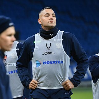 Карпин высказался о возможном возвращении Дзюбы в сборную России Дзюбы, Карпин, России, Пока