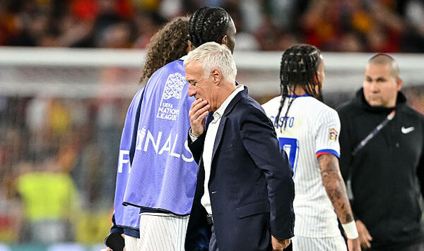 «Хватит с нас, Дешам!» Реакция фанов на поражение Франции в полуфинале ЛН Дешам, Франции, Дидье, Мбаппе, Ямаль