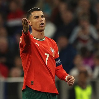 Роналду, Англии, Лиге, Испании, Португалии